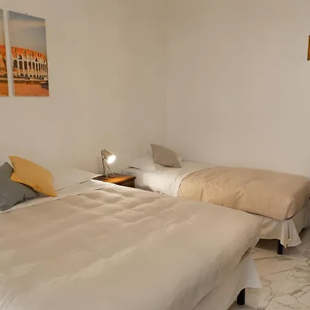 Martina A Piazza Del Popolo Holiday home *