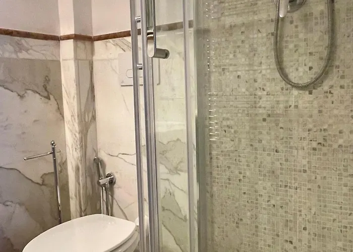 Pensión Domus Massimiliani 4*