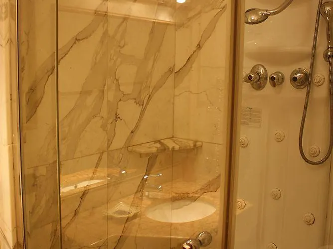 Domus Massimiliani Pensión